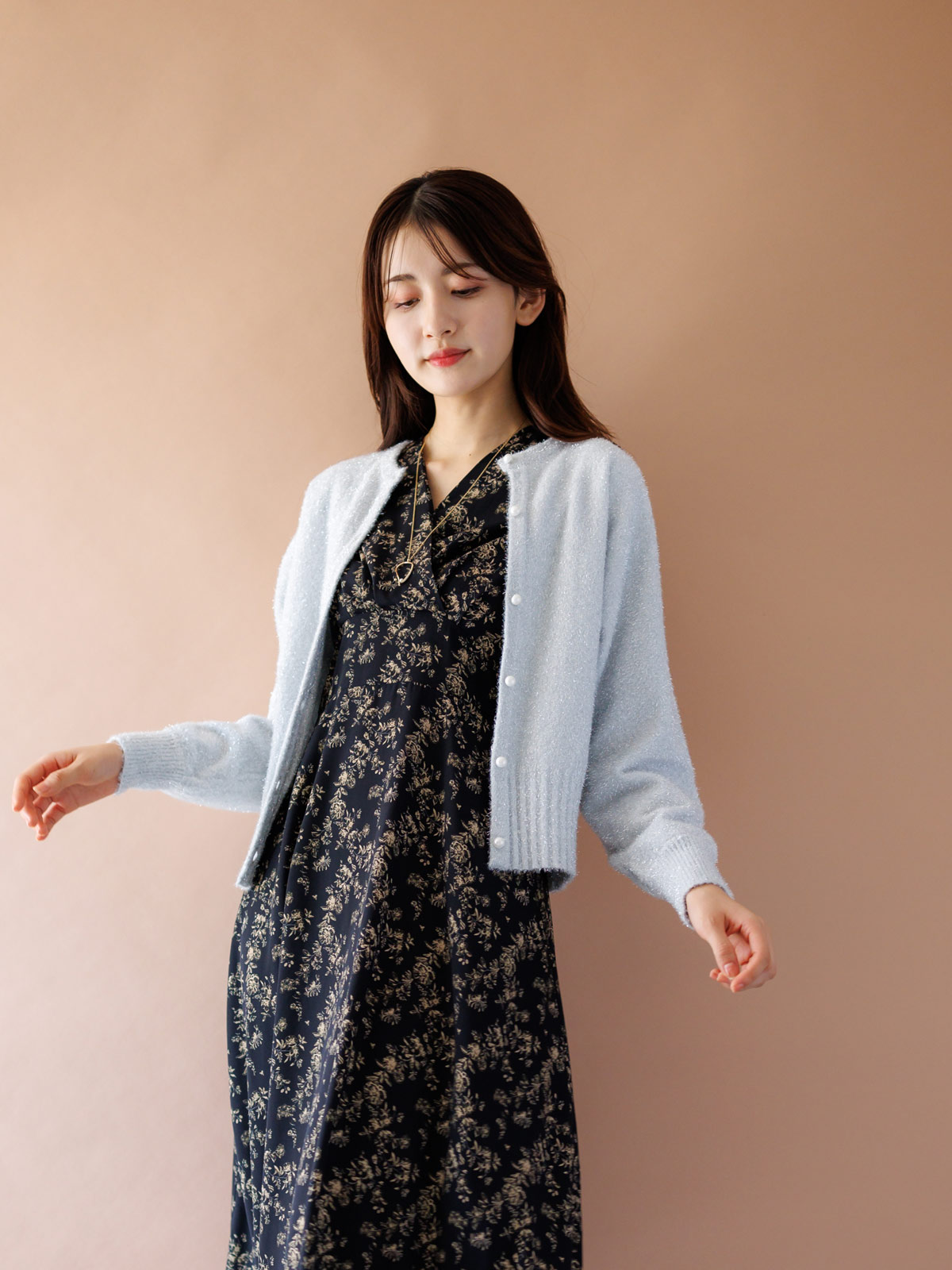 ラメミンクライクファー丸首ドルマンカーデ