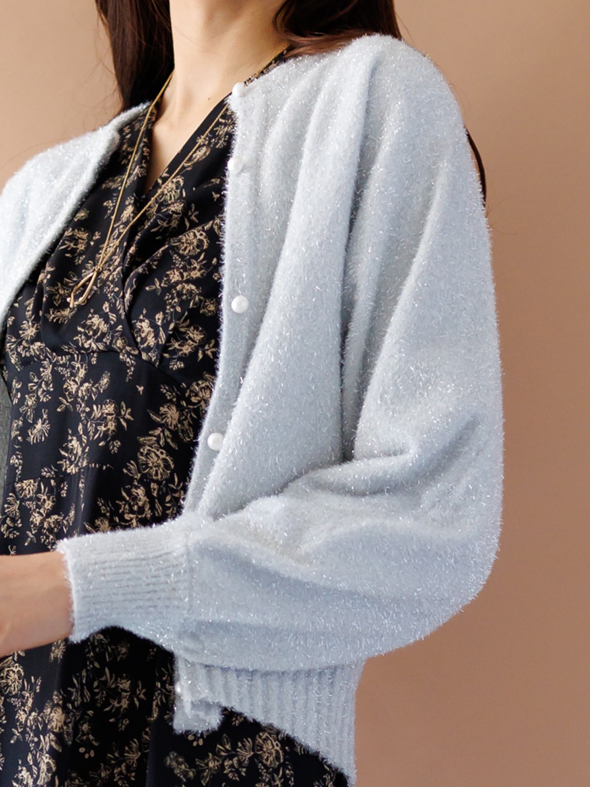 ラメミンクライクファー丸首ドルマンカーデ