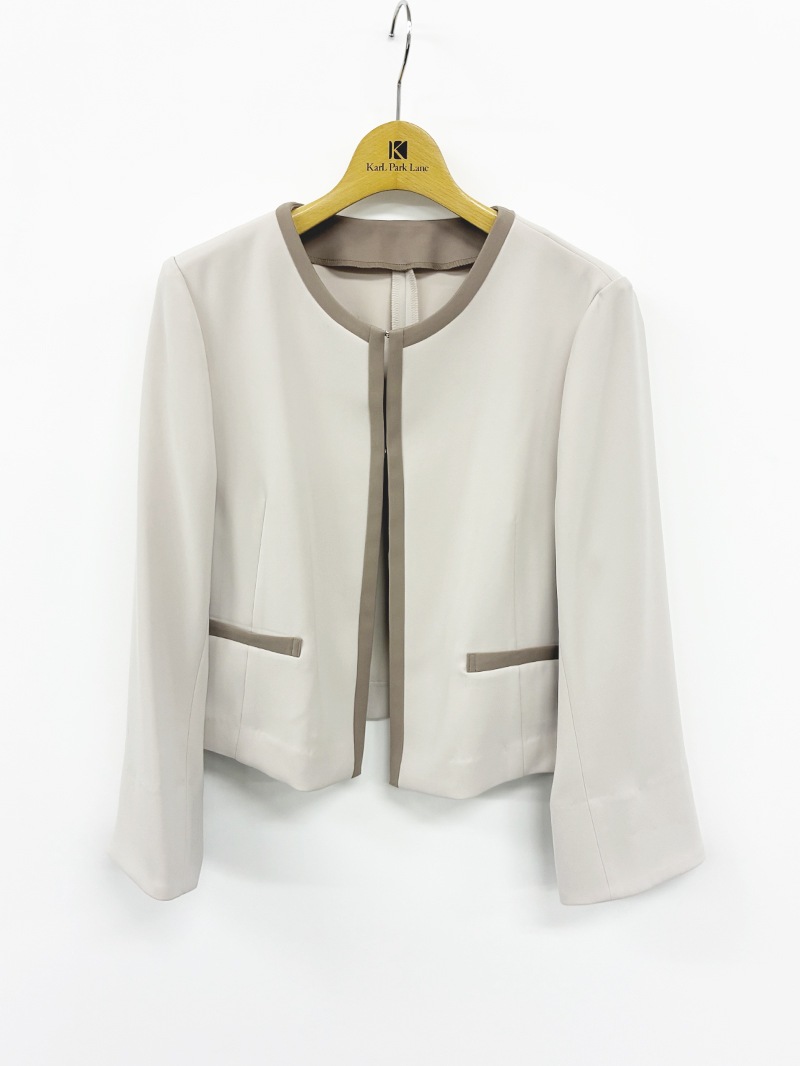 ｺﾝﾊﾟｸﾄﾀﾞﾌﾞﾙｻﾃﾝ ﾉｰｶﾗｰｼﾞｬｹｯﾄ＜秋コーデ＞