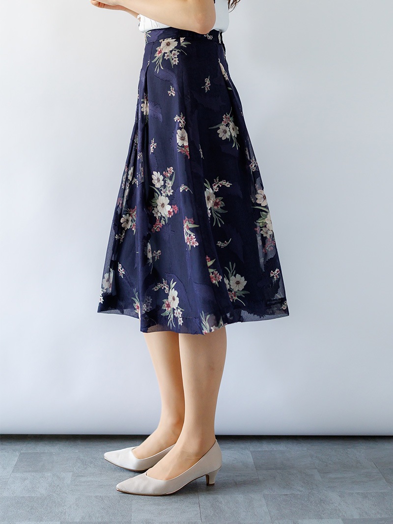 花柄L72タックフレアースカート