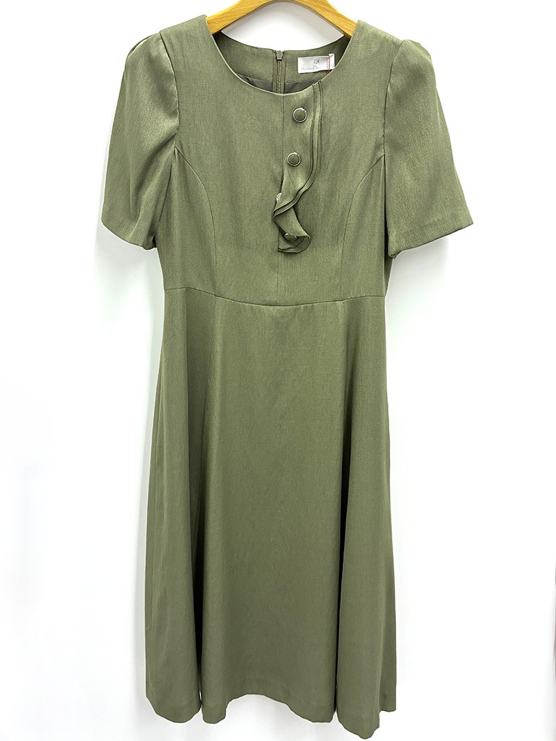 【20％OFF】バスクリネン前フリルワンピース