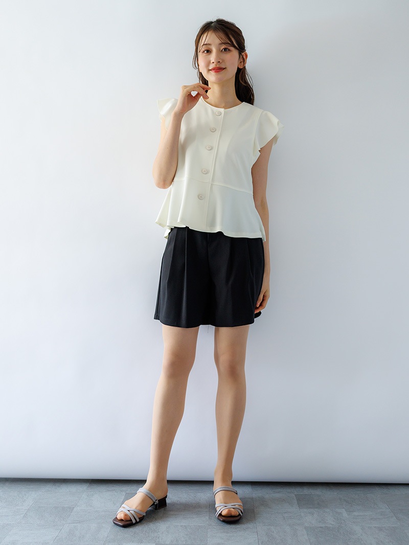 タックショートパンンツ