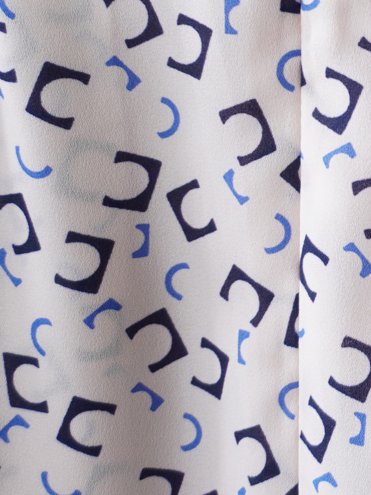 キカガクプリントタックスカート