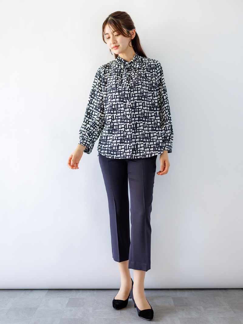 【均一価格】幾何学柄ボウタイブラウス＜アウトレット＞