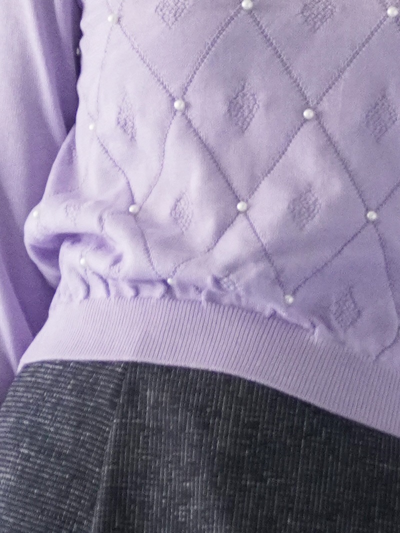 アーガイル柄×パールハイネックニット