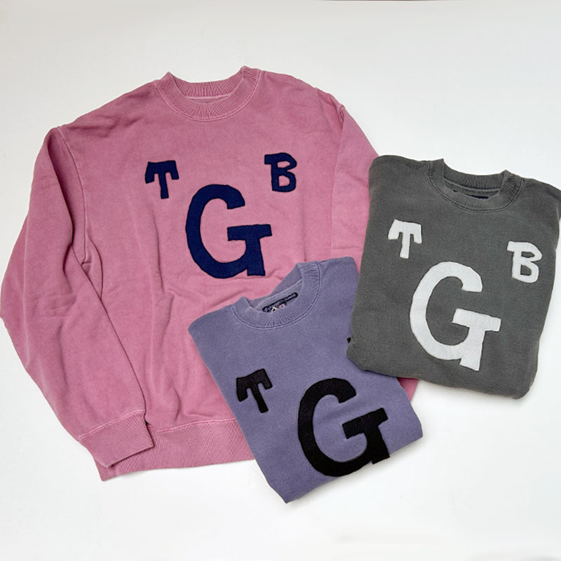ティグルブロカンテ TGBフェルトワッペン クルーネックスウェット unisex
