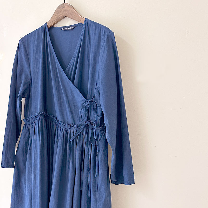 ティグルブロカンテ 100/-ブロード リボンtie ガウンワンピース AI