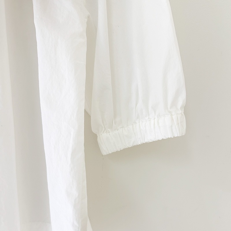 ティグルブロカンテ ブロード フラッフィーストレッチブラウス White