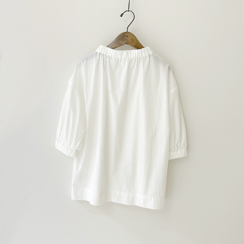 ティグルブロカンテ ブロード フラッフィーストレッチブラウス White