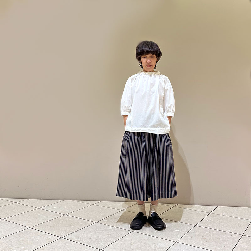 ティグルブロカンテ ブロード フラッフィーストレッチブラウス White