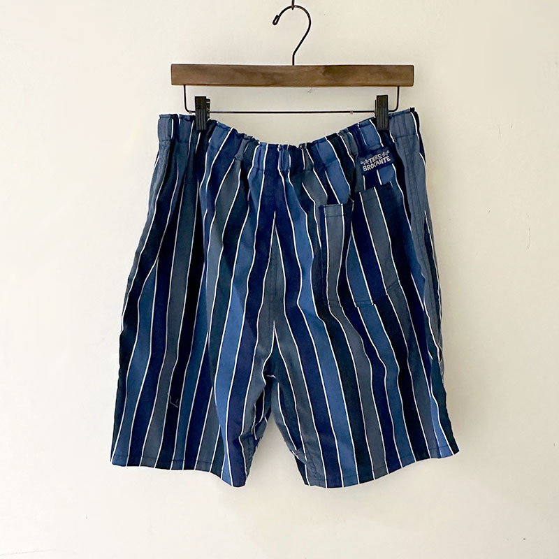 ティグルブロカンテ レインボーストライプ Easyショートパンツ unisex