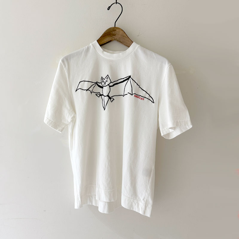 ティグルブロカンテ KOUMORI刺繍Tシャツ unisex