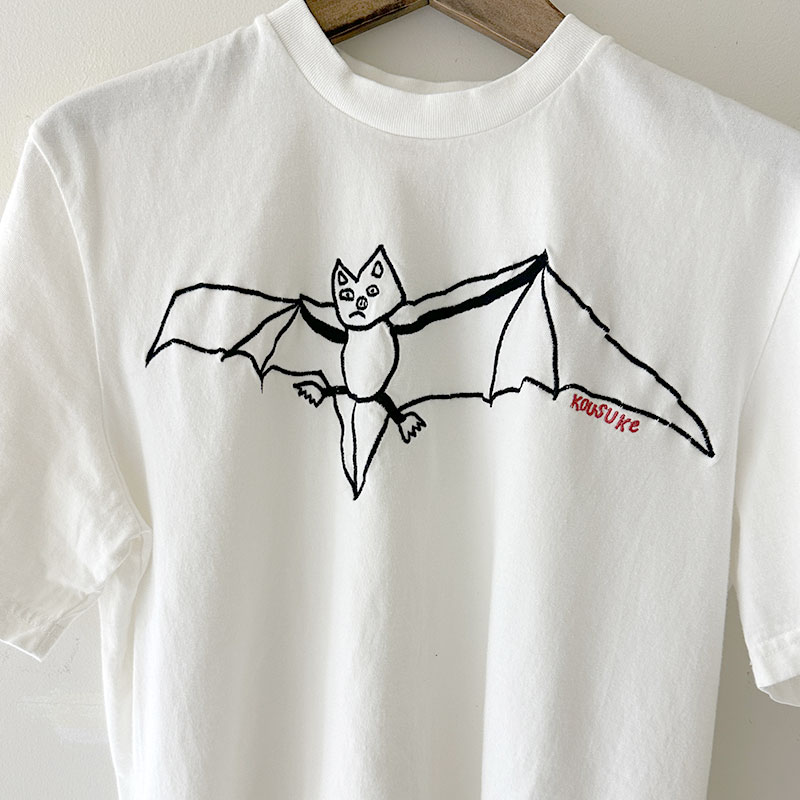 ティグルブロカンテ KOUMORI刺繍Tシャツ unisex
