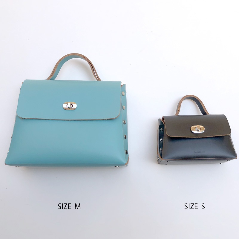 エンダースキーマ assemble hand bag flap S -black-