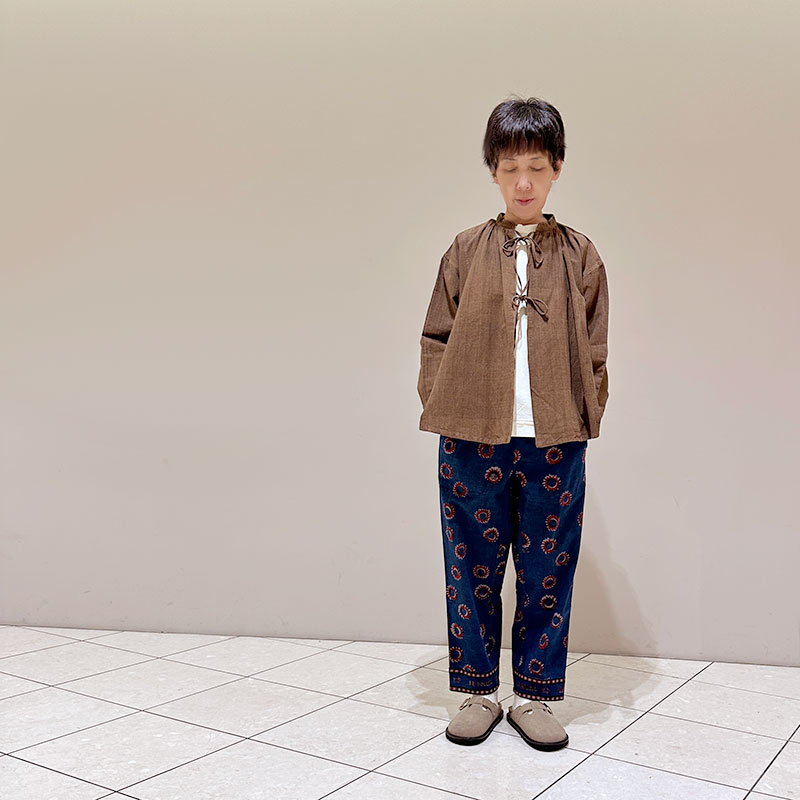 ティグルブロカンテ Le Soleil プリント タゴサクロングパンツ unisex