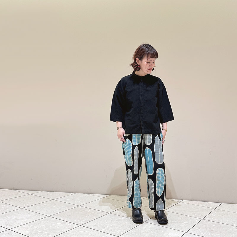 ティグルブロカンテ　石北有美さんデザイン柄南国の葉 8分丈パンツ ティグルブロカンテ 石北有美さんデザイン柄南国の葉 8分丈パンツ