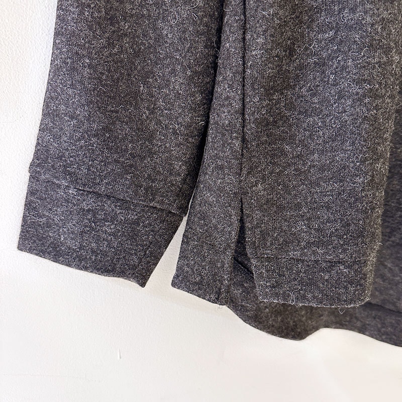 ティグルブロカンテ ウールニット天竺 ソリッドスウィッチスタンドL/S T