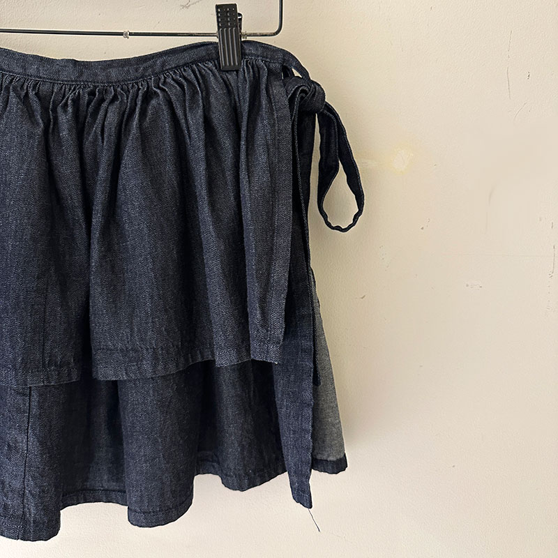 ティグルブロカンテ 6oz denim ラップフリルスカート Indigo