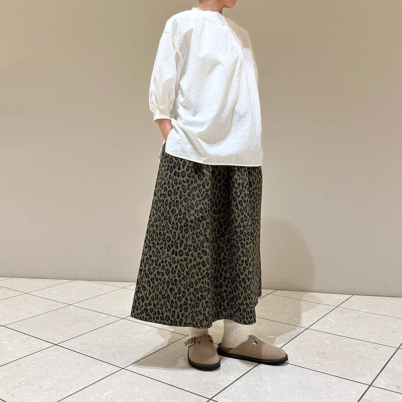 ティグルブロカンテ C/Liポプリン リブギャザーパフブラウス