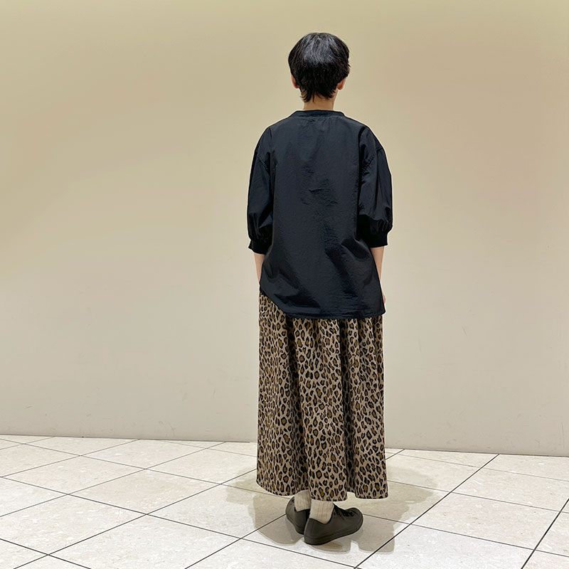 ティグルブロカンテ C/Liポプリン リブギャザーパフブラウス