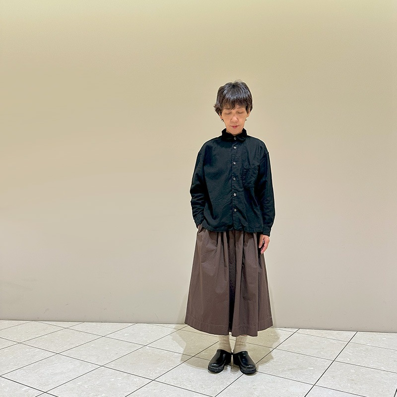 ティグルブロカンテ ライトオックス ラウンドカラーベニスビーチシャツ unisex