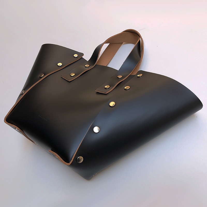 エンダースキーマ　assemble hand bag wide S -black-