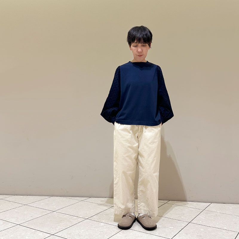 再入荷ティグルブロカンテ バックサテン　ミャオテーパードパンツ