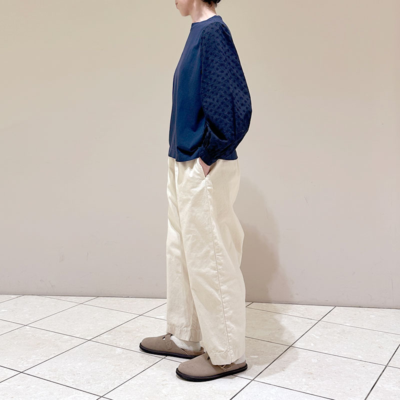 再入荷ティグルブロカンテ バックサテン　ミャオテーパードパンツ