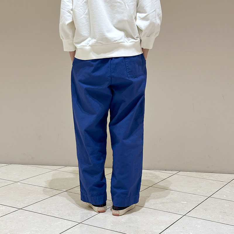 再入荷ティグルブロカンテ バックサテン　ミャオテーパードパンツ