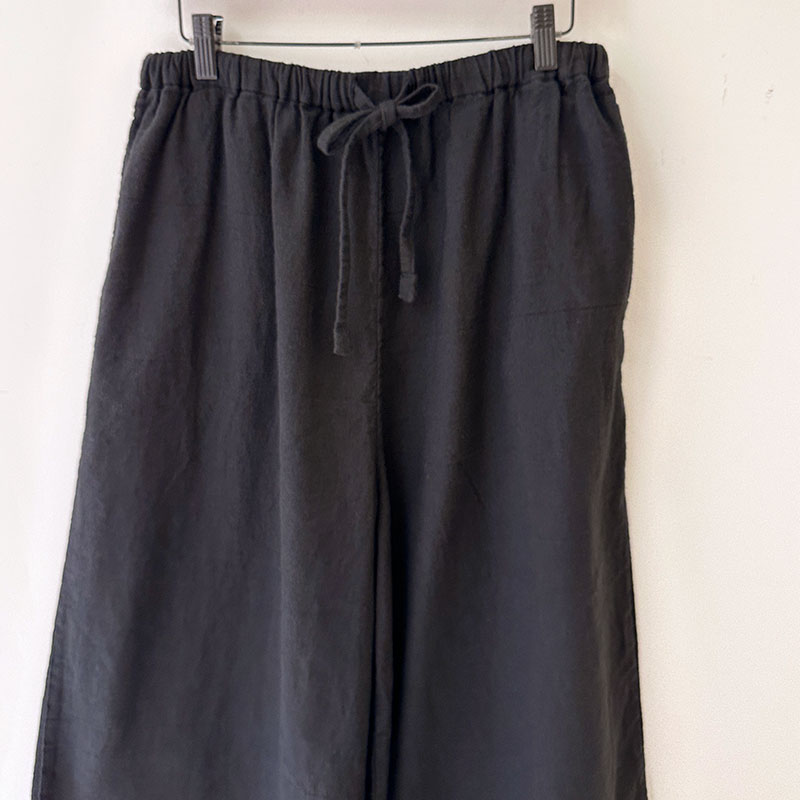 ティグルブロカンテ コットンリネンツイル ギャザーワイドパンツ