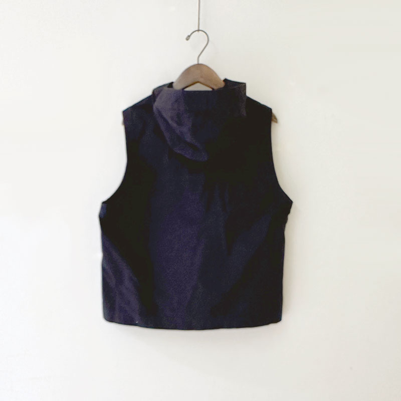 ティグルブロカンテ ジンバブエ カンガルーベスト unisex