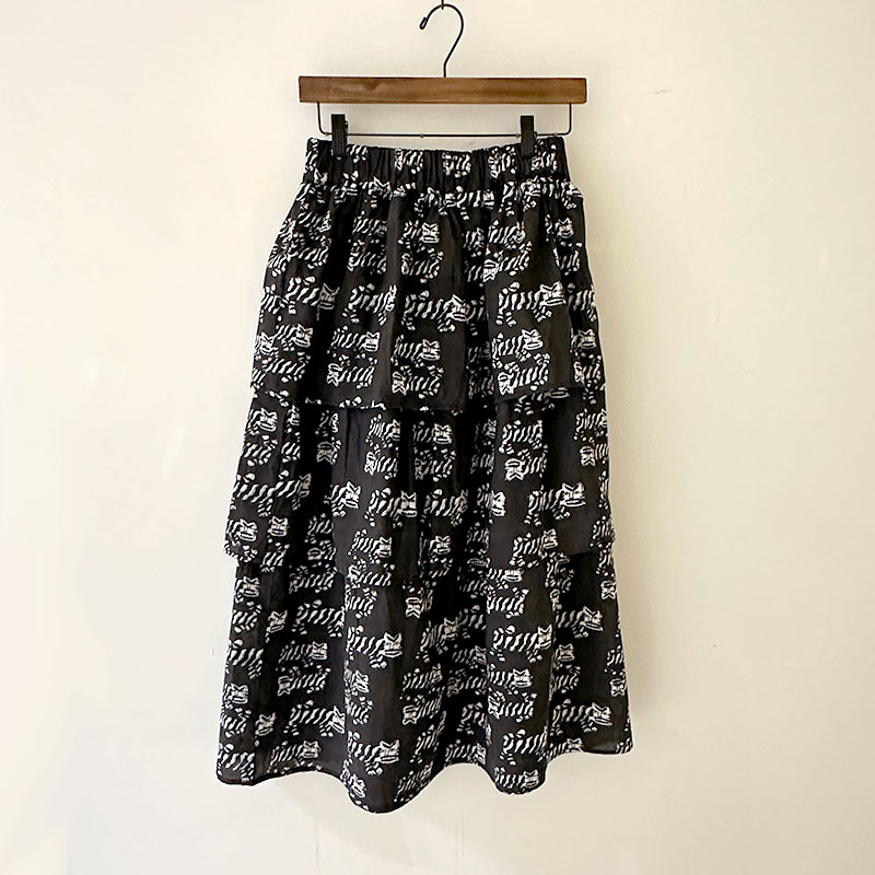 ティグルブロカンテ TIGREブロックプリント ティアードスカート