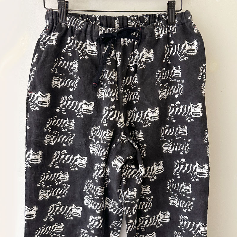 ティグルブロカンテ TIGREブロックプリント タゴサクロングパンツ unisex