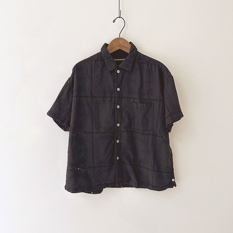 ティグルブロカンテ Indiaレース ベニスビーチシャツ unisex