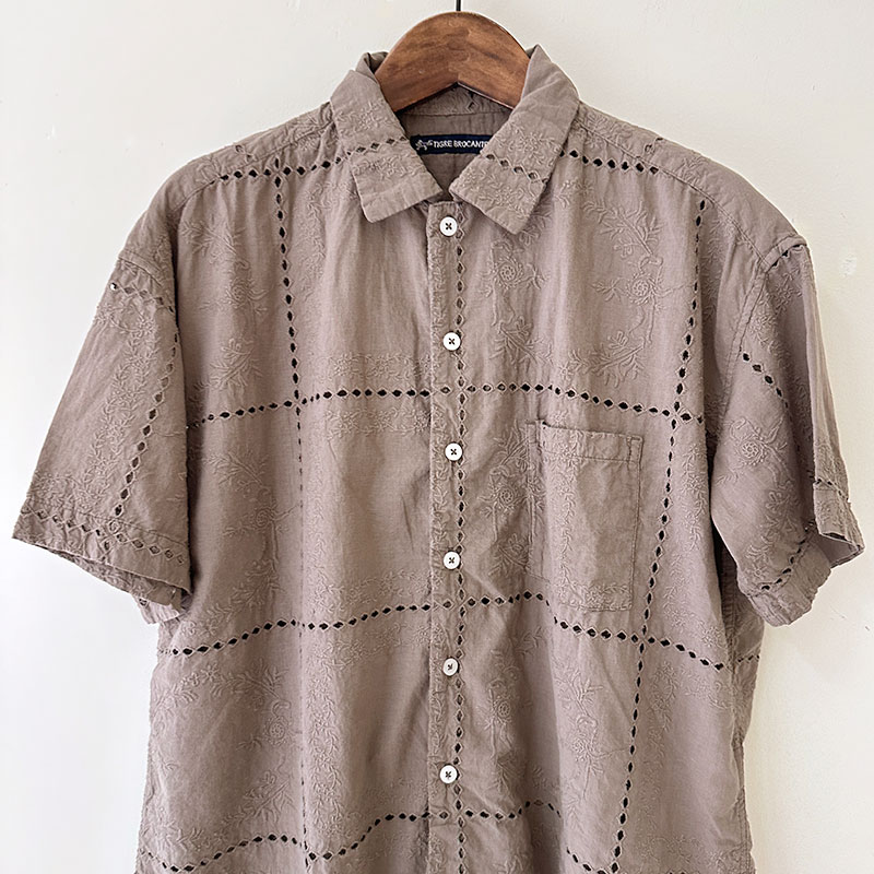 ティグルブロカンテ Indiaレース ベニスビーチシャツ unisex