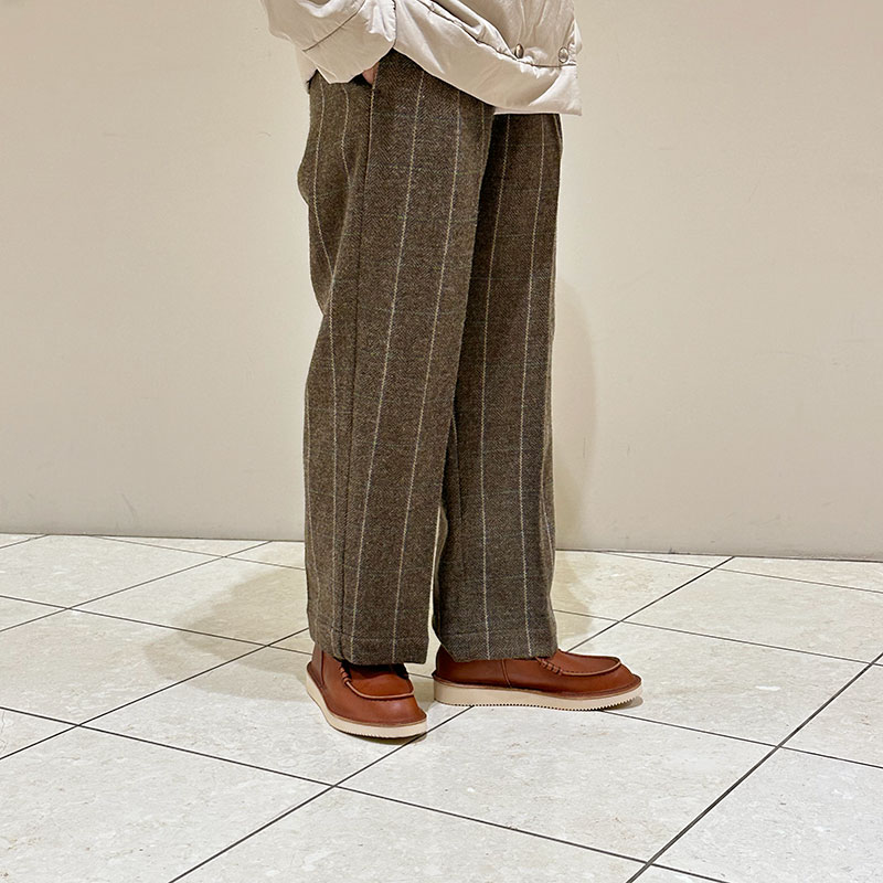 ティグルブロカンテ ヘリンボンチェックウール コモドスラックス