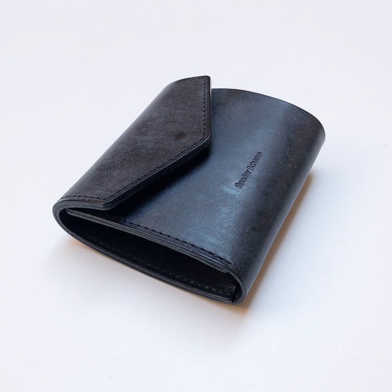 エンダースキーマ flap wallet -black-