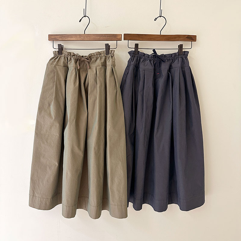 ティグルブロカンテ C/P玉虫ギャバ フィセルロングスカート