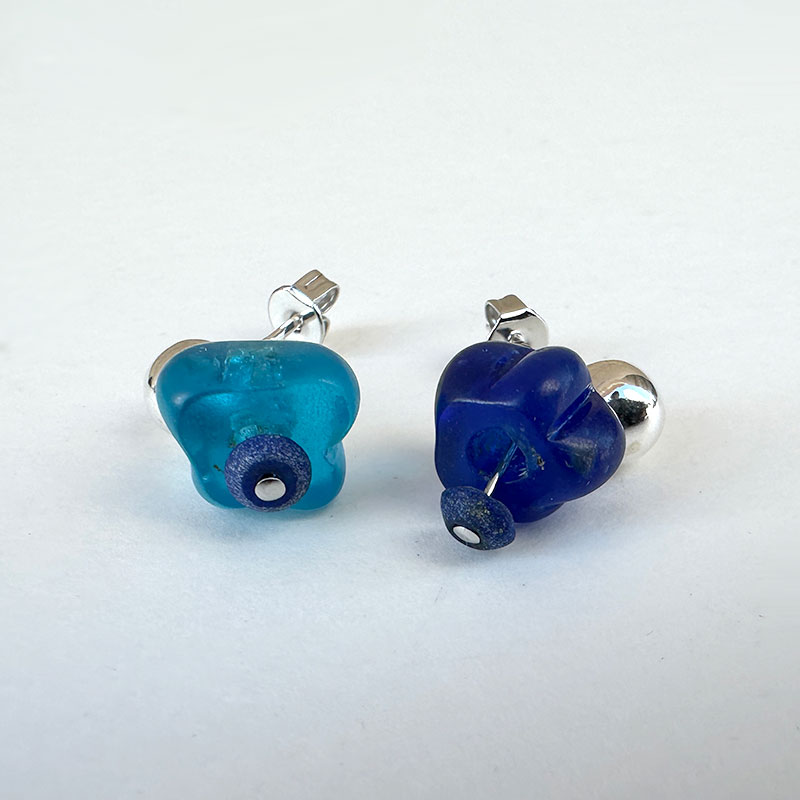 ティグルブロカンテ Teardrop ピアス