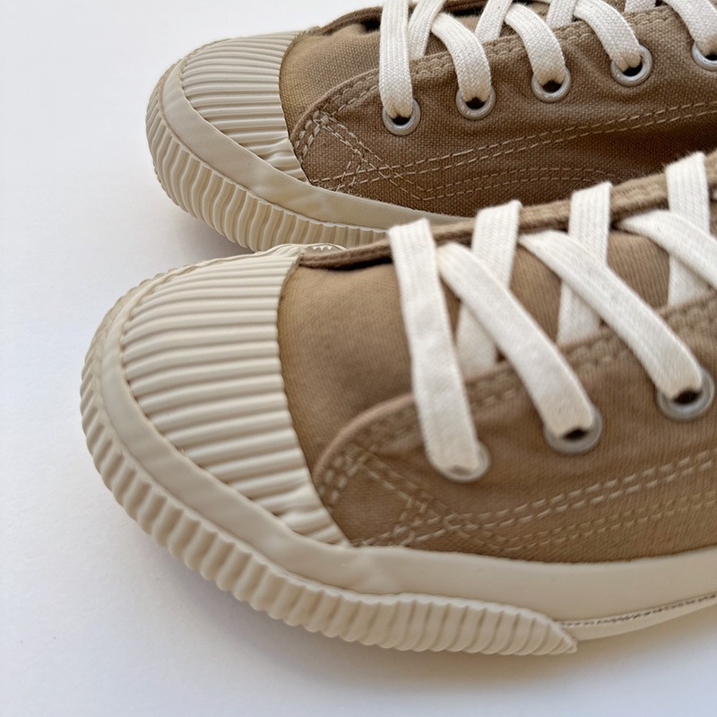 プラス SHELLCAP LOW -SAND BEIGE×OFF WHITE