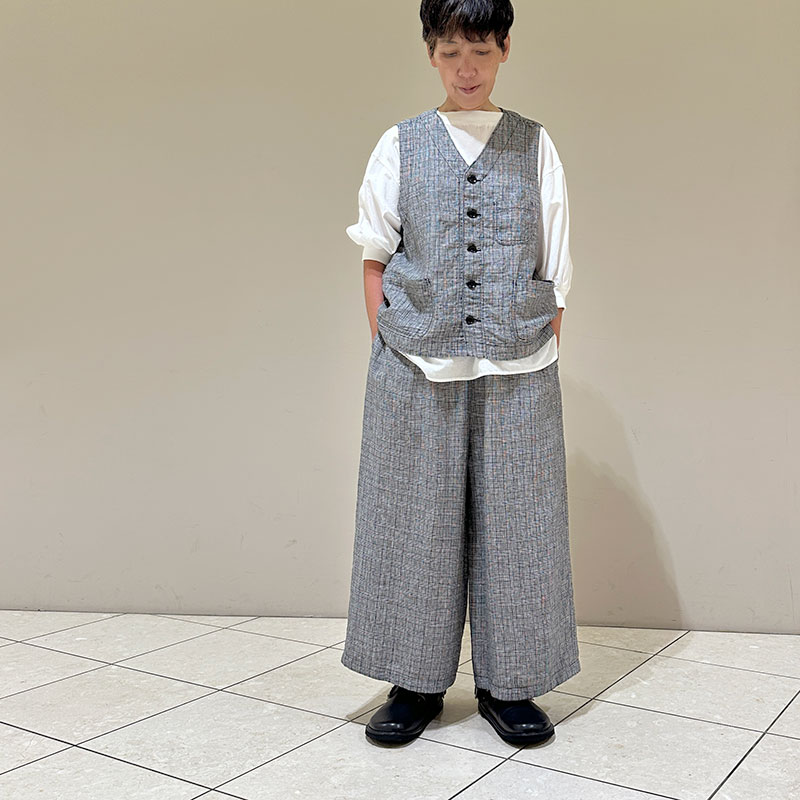 ティグルブロカンテ モノクロチェックリネン ギャザーワイドパンツ