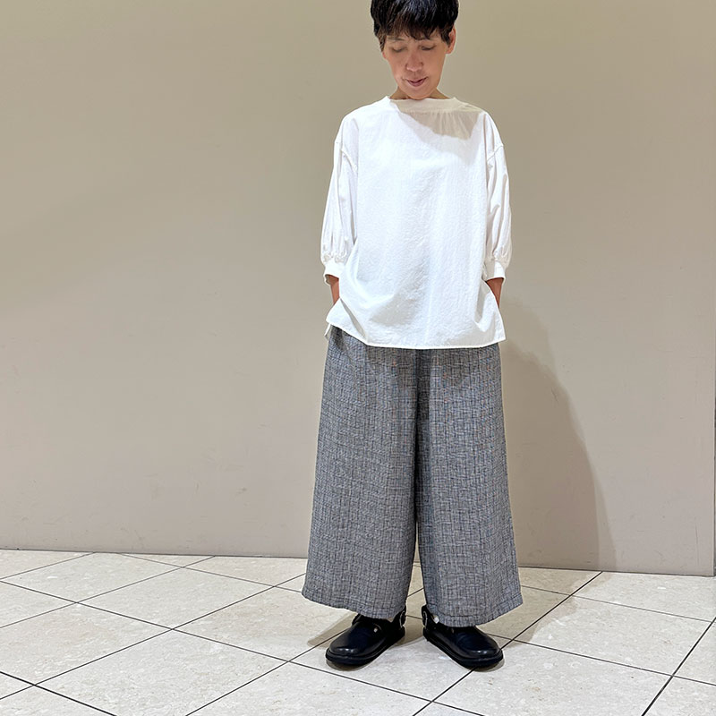 ティグルブロカンテ モノクロチェックリネン ギャザーワイドパンツ