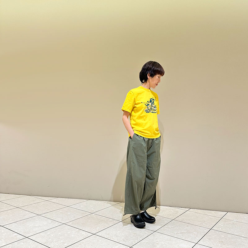 ティグルブロカンテ コードストライプ ダーツワイド パンツ unisex