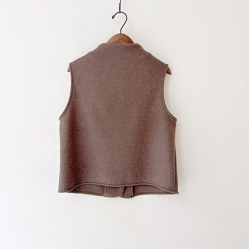 ティグルブロカンテ イタリーメルトン ボトルネックベスト