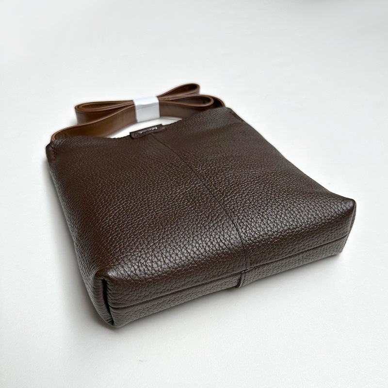 エンダースキーマ　piano shoulder small