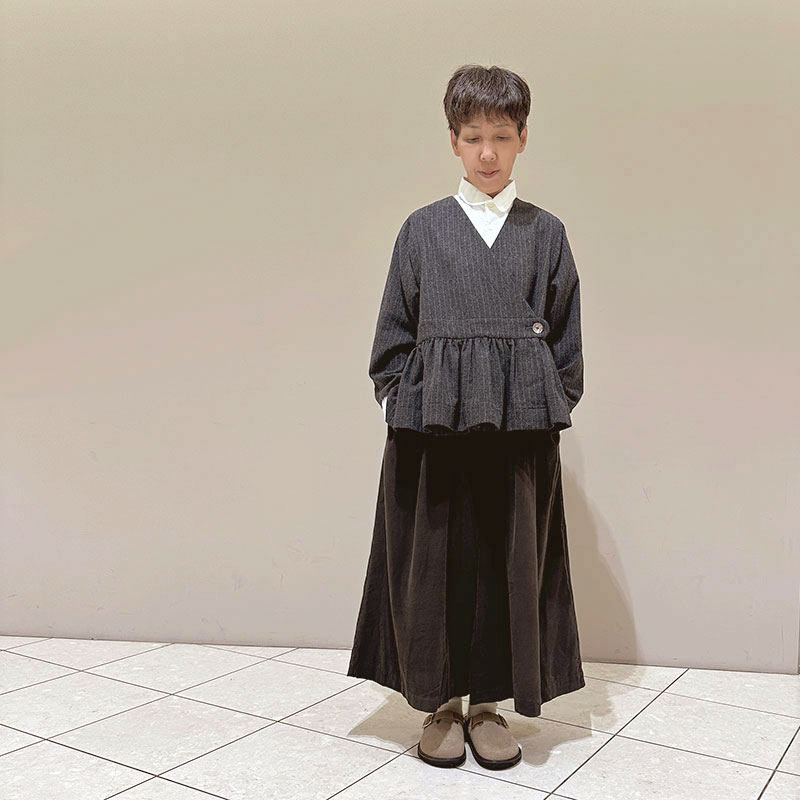 ティグルブロカンテ ピンストライプウール ベルトギャザーチュニック