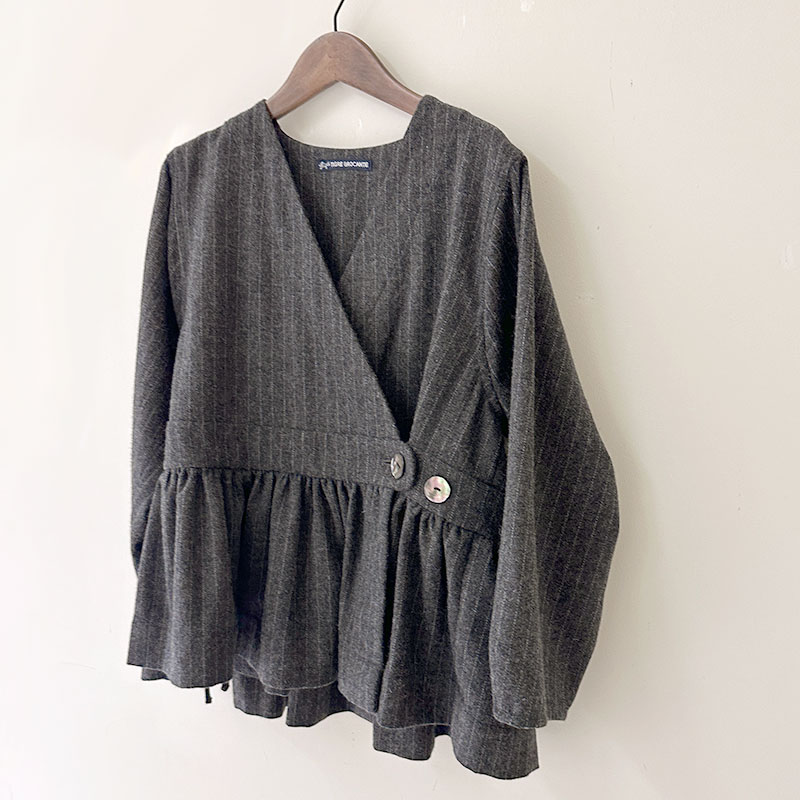 ティグルブロカンテ ピンストライプウール ベルトギャザーチュニック