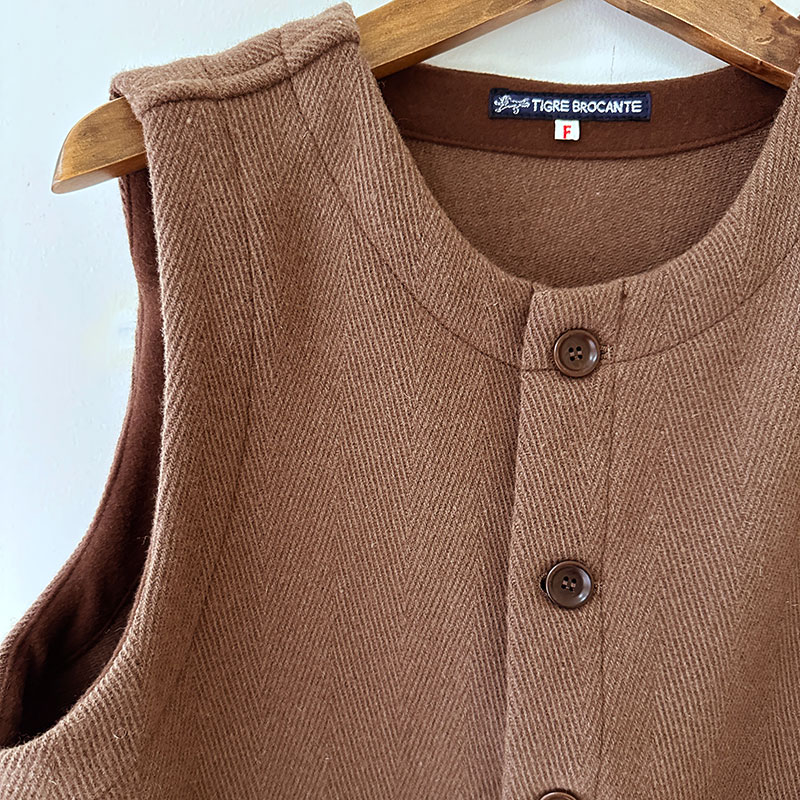 ティグルブロカンテ カルゼヘリンボーン オープンポケットベスト