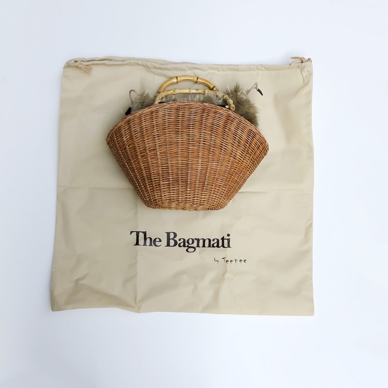 The Bagmati ウィッカー編み牛革かごバッグ 扇型 ファー付き