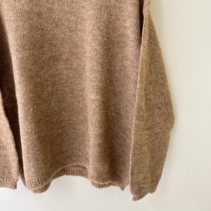 【タグ付き新品】TIGRE BROCANTE アルパカセーター TIGRE BROCANTE »アーカイブ » TIGRE BROCANTE 2024.10.30